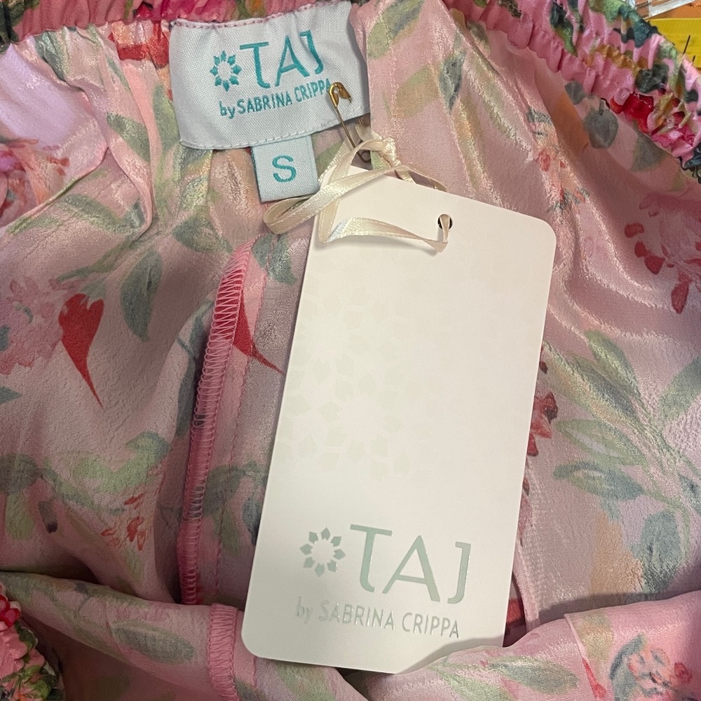 New TAJ by Sabrina Floral Wide Leg Crop Pants size Small - Picture 7 of 7